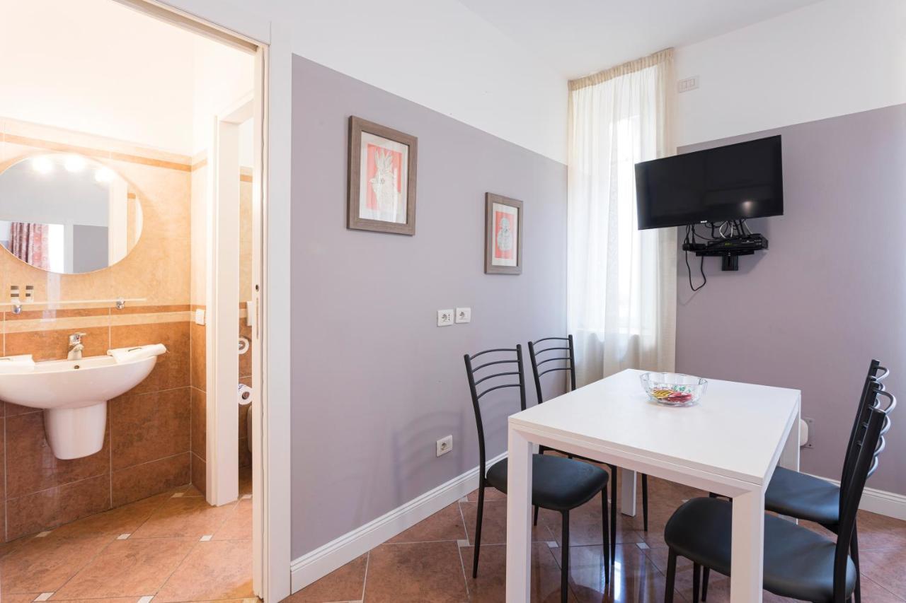 Ferienwohnung Coeur De Ville Bellagio Exterior foto